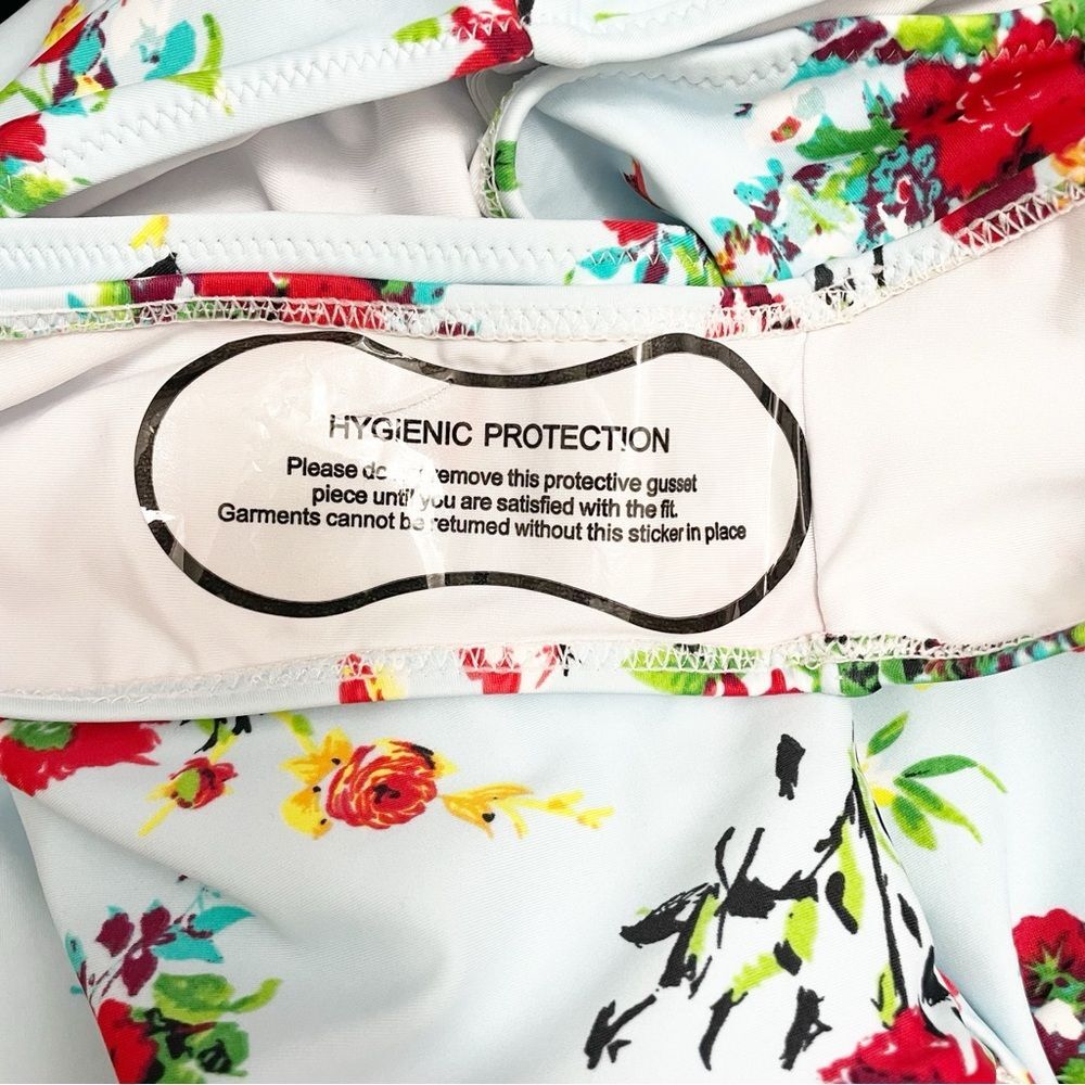 NWT Cupshe Light Blue And Red Floral Halter One-Piece Swimsuit Size Medium New - Picture 11 of 16